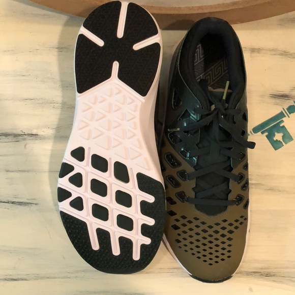 NWT Nike Train Speed 4 AMP Michigan State - Picture 6 of 8